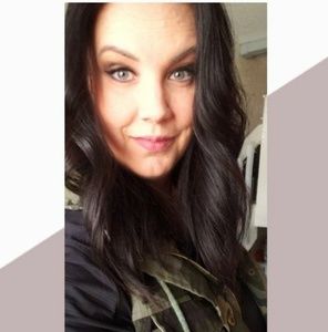 Meet your Posher, Cheri